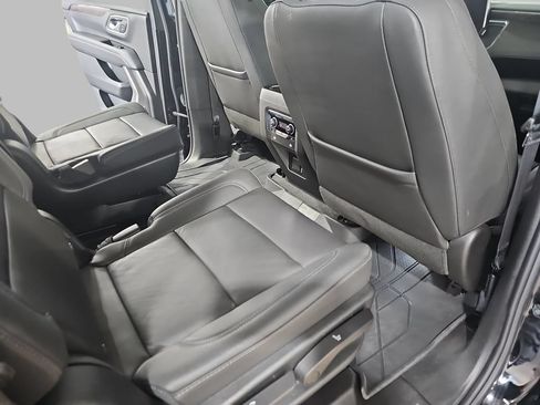 Certified 2023 Chevrolet Tahoe Z71 w/ Luxury Package AWD/4WD image 14