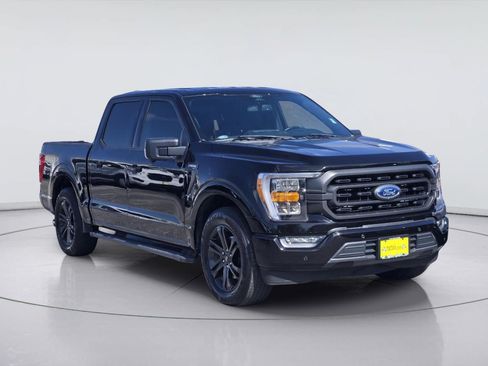 Used 2022 Ford F150 XLT w/ Equipment Group 302A High RWD image 3