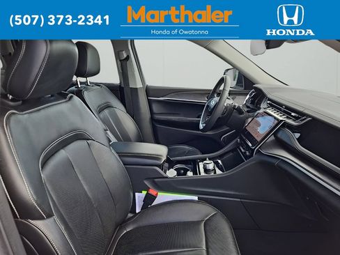 Used 2022 Jeep Grand Cherokee Limited 4xe w/ Luxury Tech Group II AWD/4WD image 19