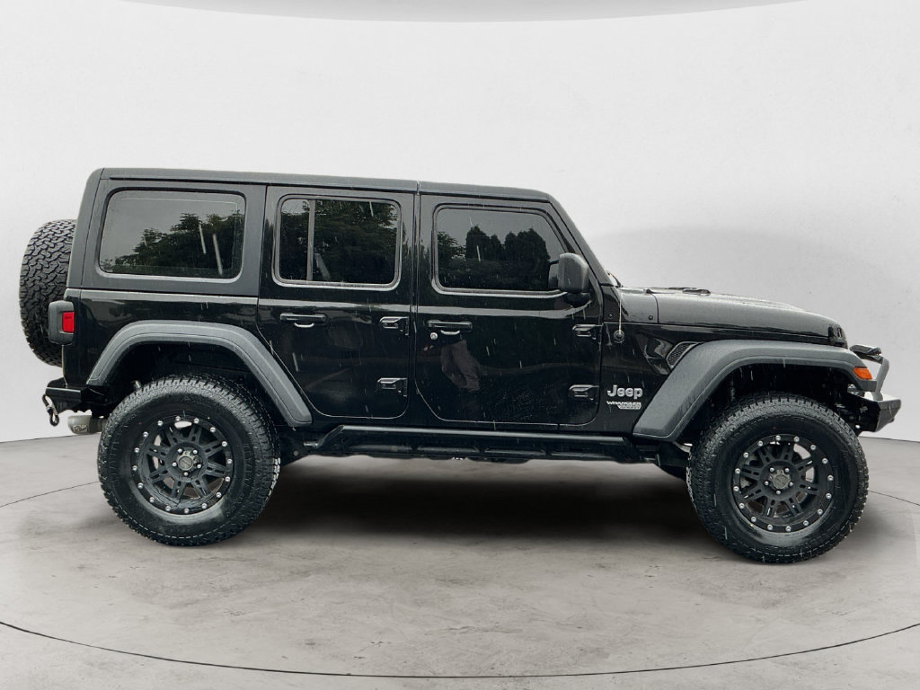 Used 2018 Jeep Wrangler Unlimited Sport AWD/4WD image 4