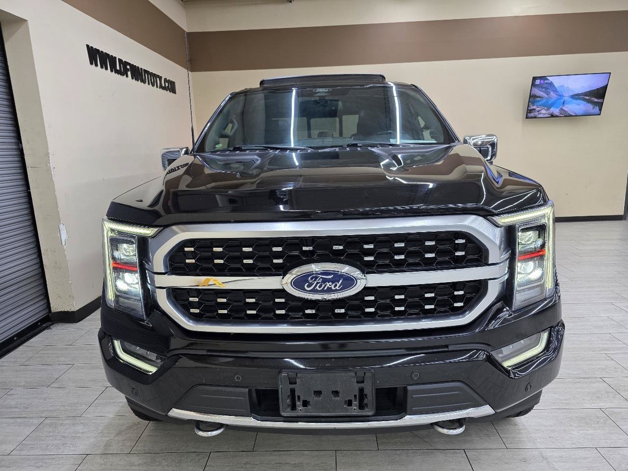 Used 2022 Ford F150 Platinum w/ Equipment Group 701A High AWD/4WD image 3