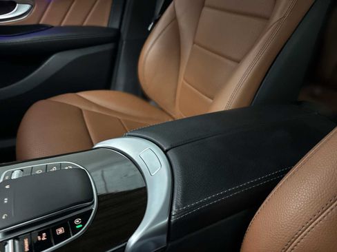 Used 2022 Mercedes-Benz GLC 300 4MATIC image 23