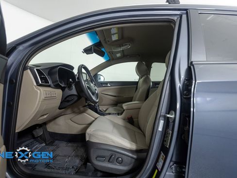 Used 2021 Hyundai Tucson Sport image 11