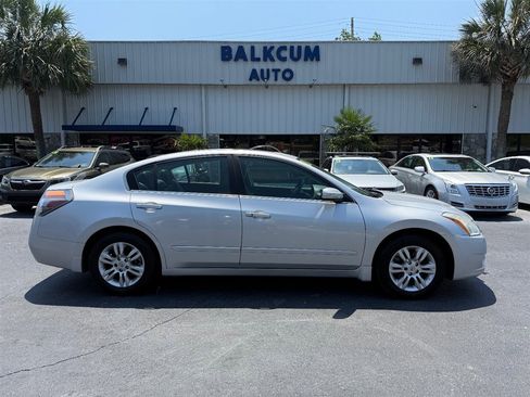 Used 2011 Nissan Altima 2.5 SL w/ 2.5SL Pkg FWD image 1