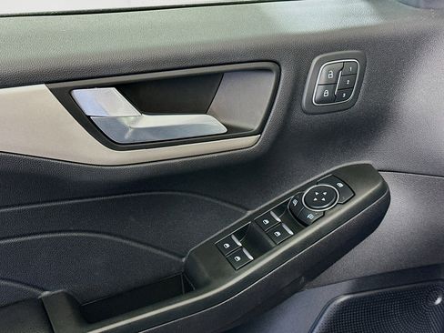 Used 2022 Ford Escape SEL w/ Technology Package image 15