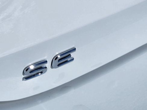 New 2026 Volkswagen Tiguan SE AWD/4WD image 30