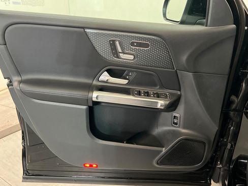 New 2026 Mercedes-Benz GLB 250 4MATIC image 14