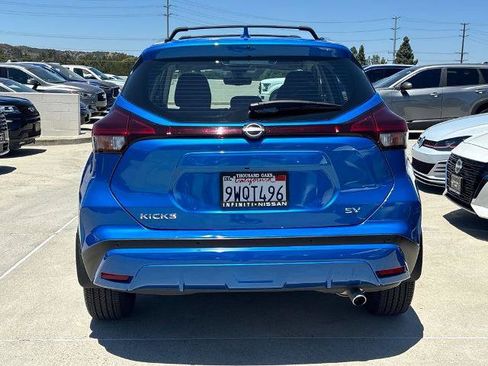 Certified 2024 Nissan Kicks SV w/ Interior Electronics Package FWD image 4