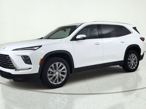 Used 2026 Buick Enclave Preferred AWD/4WD image 3