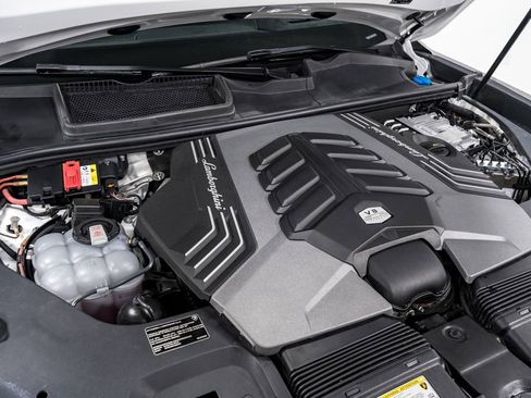 Used 2021 Lamborghini Urus image 51