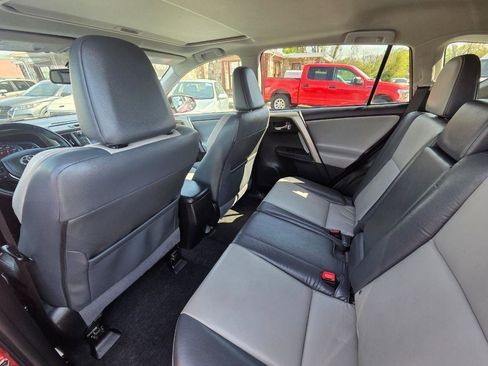 Used 2014 Toyota RAV4 Limited image 13