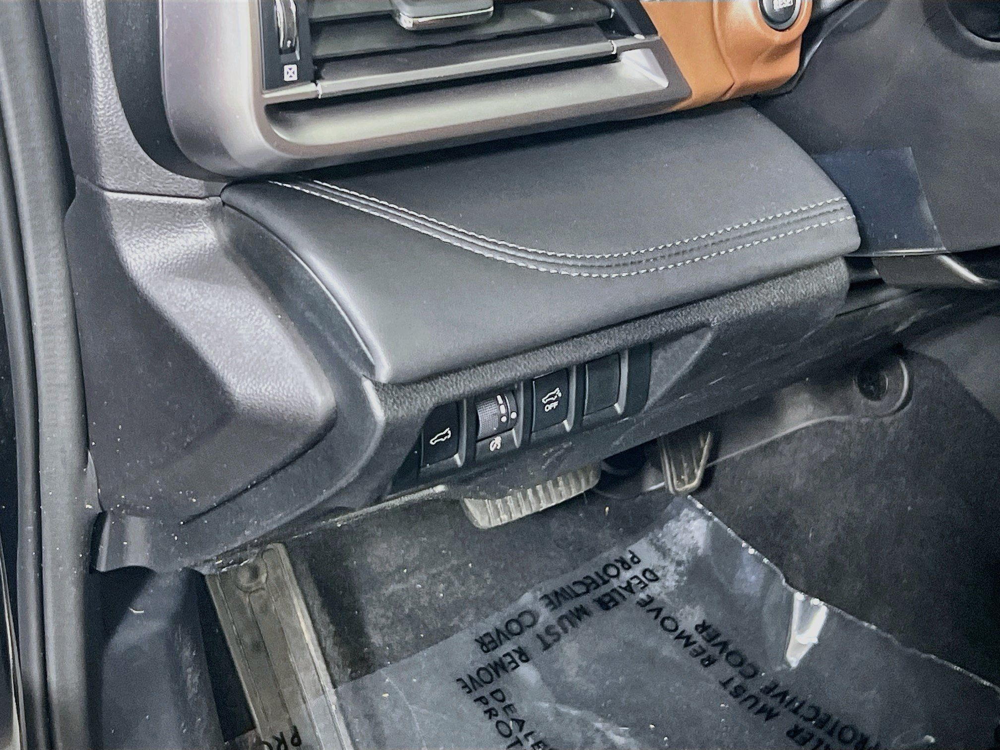 Used 2023 Subaru Outback Touring AWD/4WD image 10