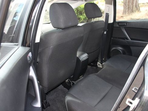 Used 2011 MAZDA MAZDA3 i Sport FWD image 14