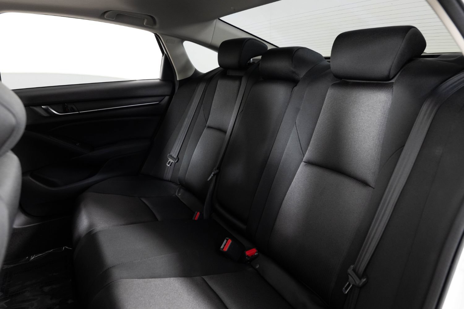 Used 2018 Honda Accord EX image 17