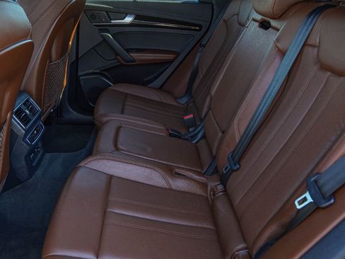 Used 2019 Audi Q5 2.0T Premium Plus w/ Premium Plus Package image 29