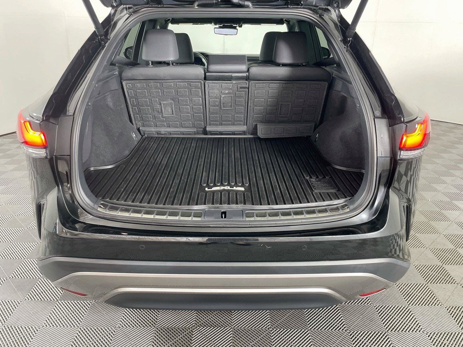 Used 2024 Lexus RX 350 AWD w/ Convenience Package image 31
