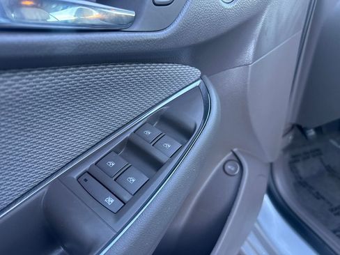 Used 2018 Chevrolet Cruze LS image 11