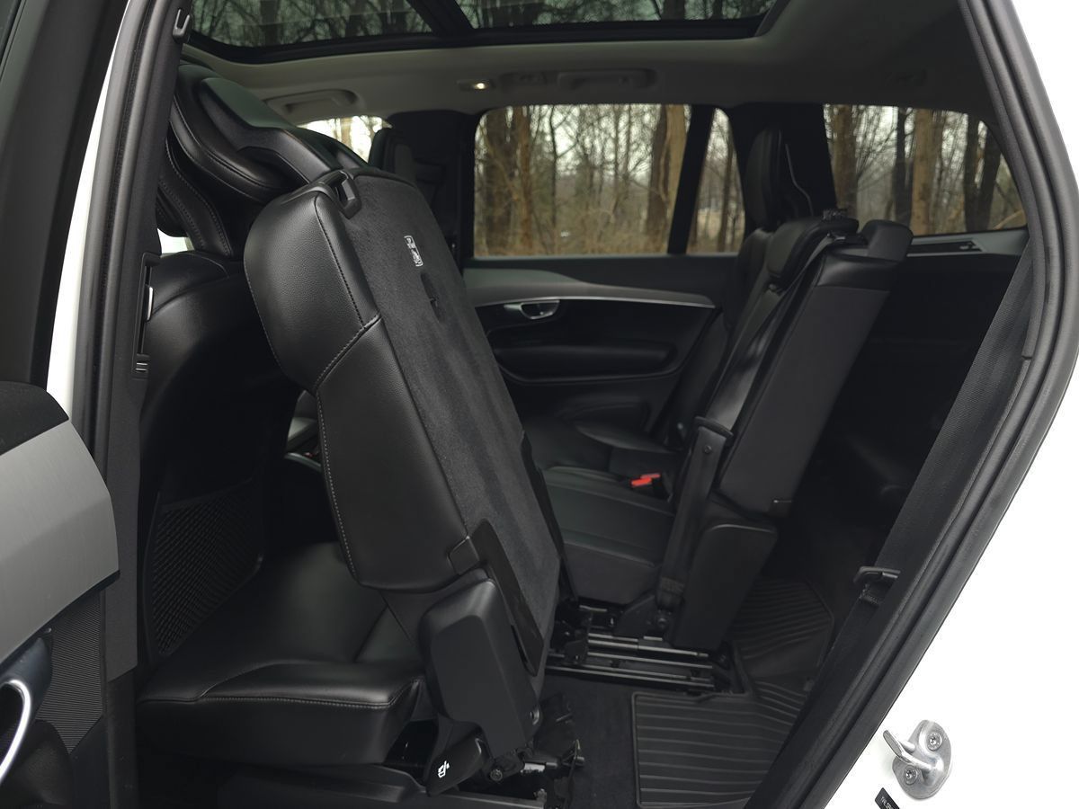 Used 2024 Volvo XC90 B5 Core w/ Climate Package AWD/4WD image 17
