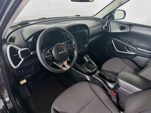 Used 2024 Kia Soul LX w/ Option Group 015 image 29