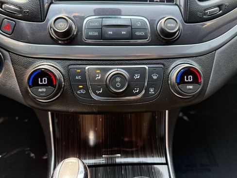 Used 2019 Chevrolet Impala LT w/ Sunroof and Spoiler Package FWD image 21