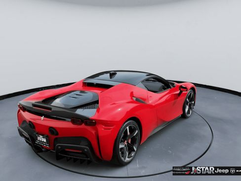 Used 2022 Ferrari SF90 Stradale AWD/4WD image 5