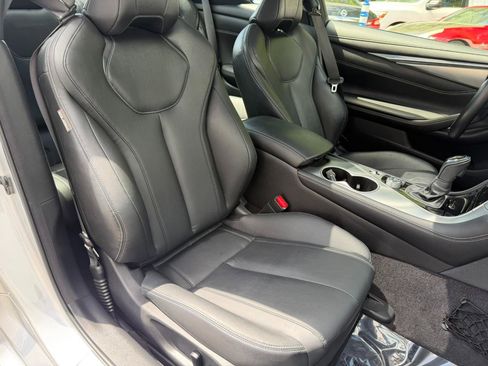 Used 2017 INFINITI Q60 3.0t w/ Premium Plus Package 3.0T image 45