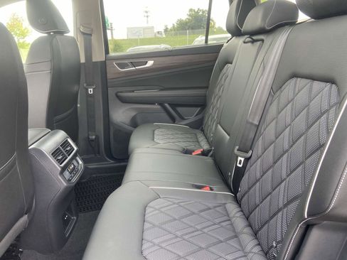 New 2026 Volkswagen Atlas SEL Premium R-Line AWD/4WD image 14
