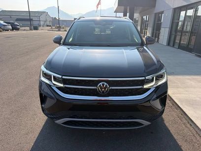 Used 2024 Volkswagen Taos SEL
