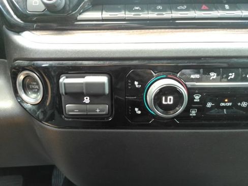 Used 2025 Chevrolet Silverado 1500 LT w/ Convenience Package II RWD image 41