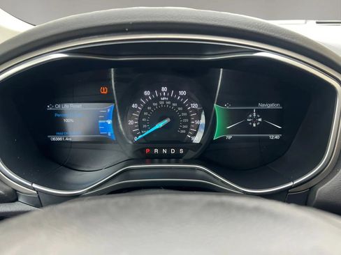 Used 2016 Ford Fusion SE w/ Equipment Group 202A FWD image 14
