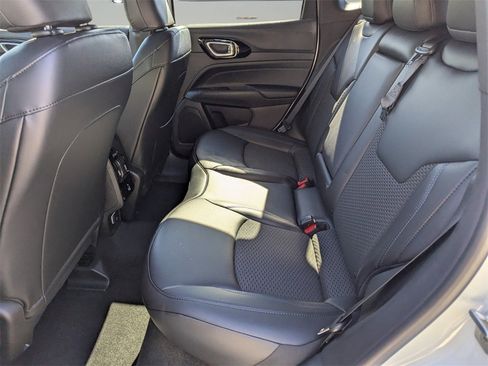 New 2026 Jeep Compass Latitude image 8