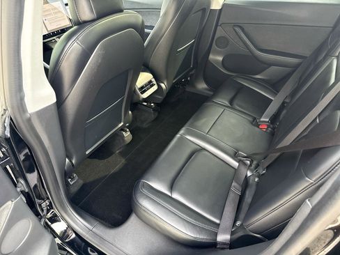 Used 2020 Tesla Model Y Long Range AWD/4WD image 18