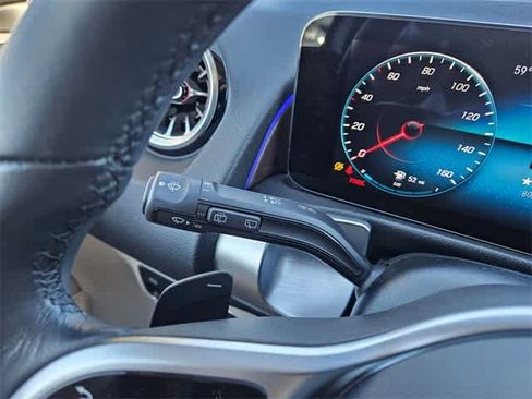 Used 2023 Mercedes-Benz GLB 250 GLB 250 image 28