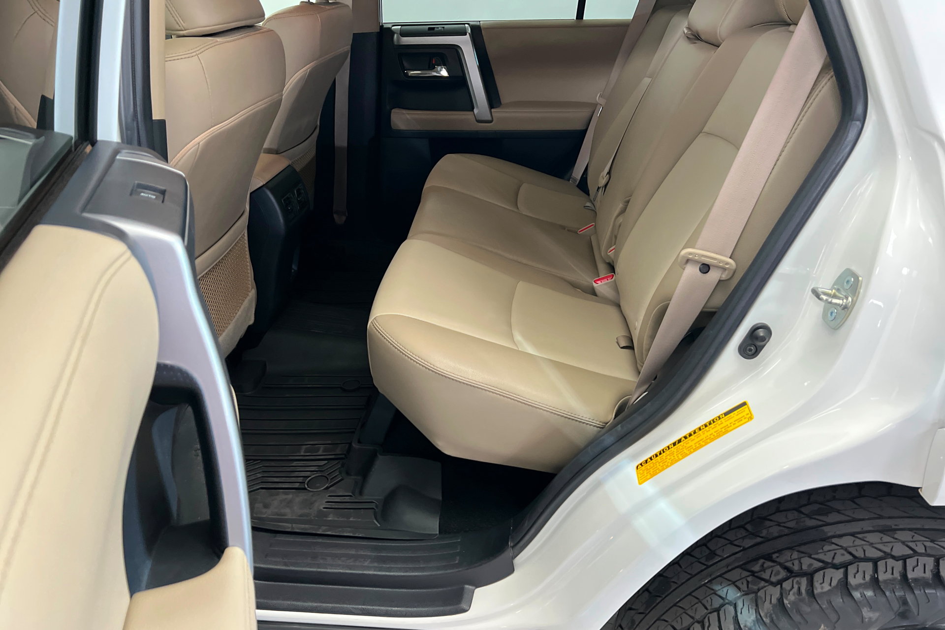 Used 2022 Toyota 4Runner SR5 Premium AWD/4WD image 22