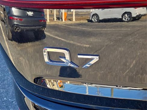 Certified 2022 Audi Q7 2.0T Premium w/ Convenience Package image 30