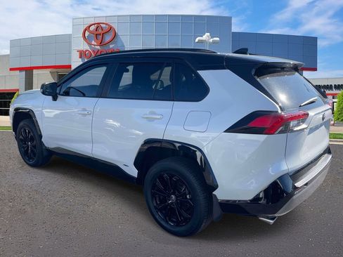 Used 2022 Toyota RAV4 XSE w/ XSE Grade Weather Package AWD/4WD image 8