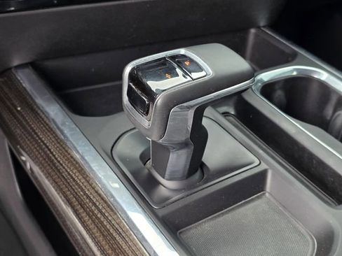 Used 2025 Chevrolet Silverado 1500 LT w/ Z71 Off-Road Package image 21