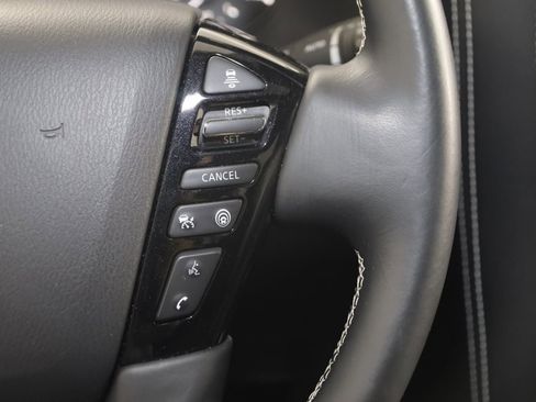 Used 2023 INFINITI QX80 Premium Select w/ All-Season Package image 40