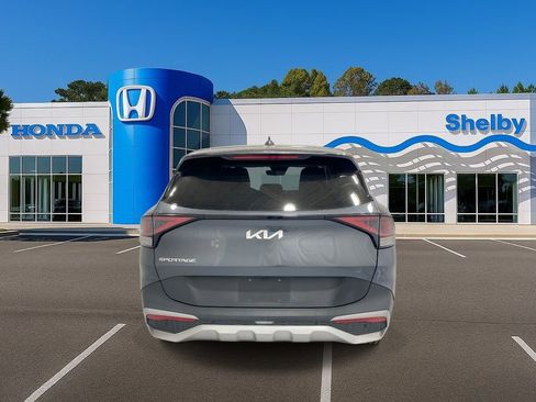 Used 2023 Kia Sportage EX image 7