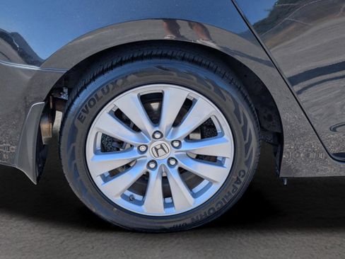 Used 2011 Honda Accord EX-L image 9