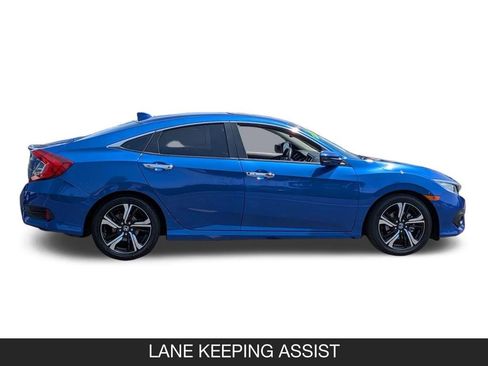 Used 2018 Honda Civic Touring image 6