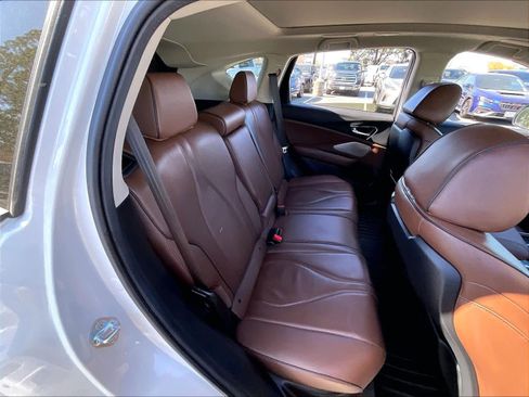 Used 2025 Acura RDX SH-AWD w/ Advance Package image 29