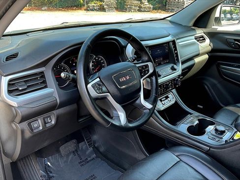 Certified 2023 GMC Acadia SLT image 15