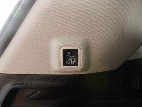 Used 2023 Jeep Grand Cherokee 4WD 4xe image 22