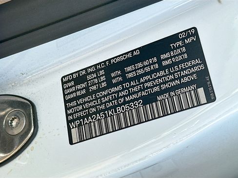 Used 2019 Porsche Macan Base image 38