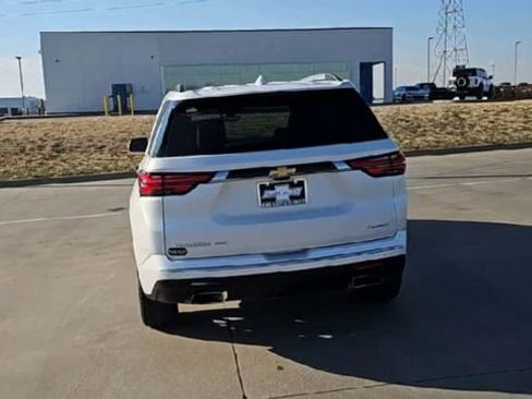 Used 2023 Chevrolet Traverse Premier image 7