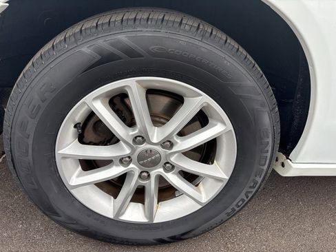 Used 2016 Dodge Grand Caravan SXT image 59