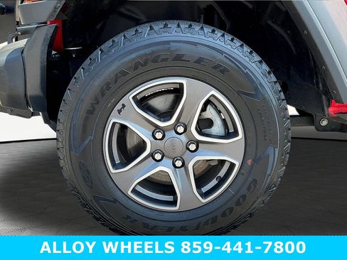Used 2018 Jeep Wrangler Sport AWD/4WD image 10