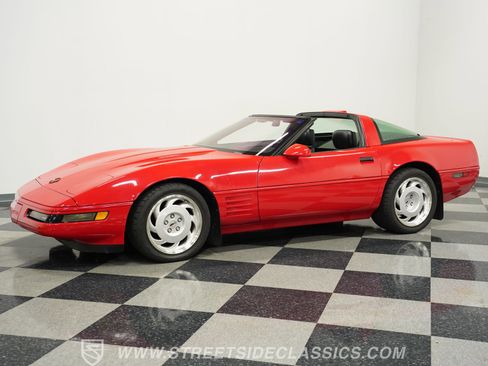 Used 1991 Chevrolet Corvette ZR-1 image 6