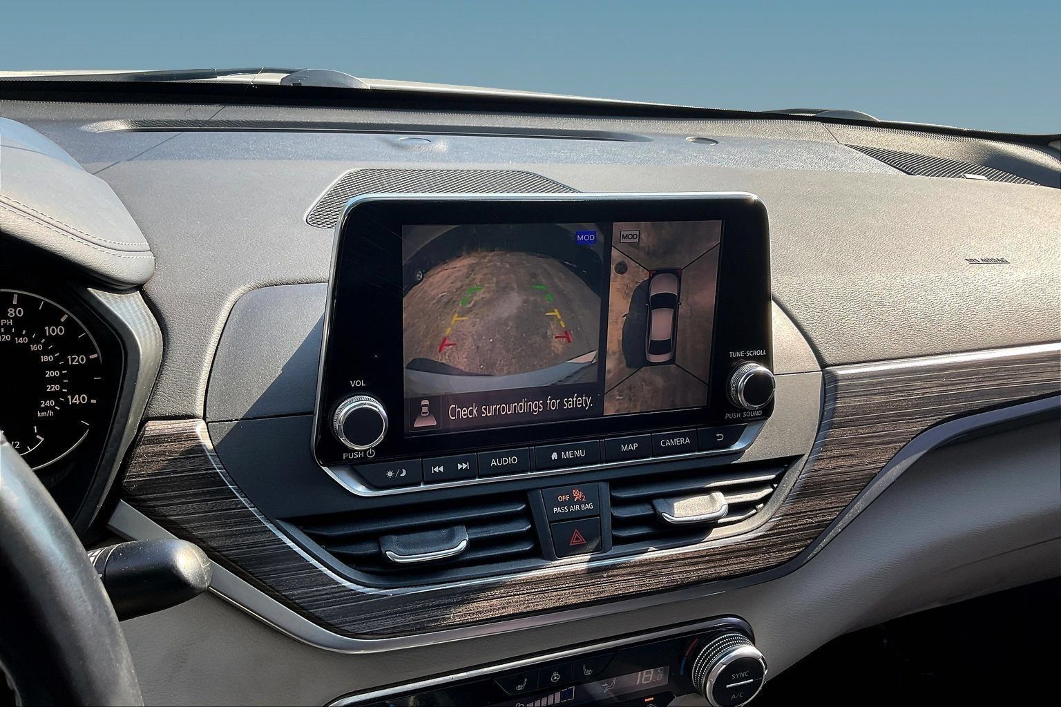 Used 2019 Nissan Altima 2.5 Platinum AWD/4WD image 14